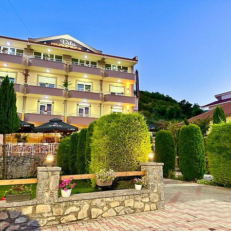 Hotel Vila Toska Piskupat Extérieur photo