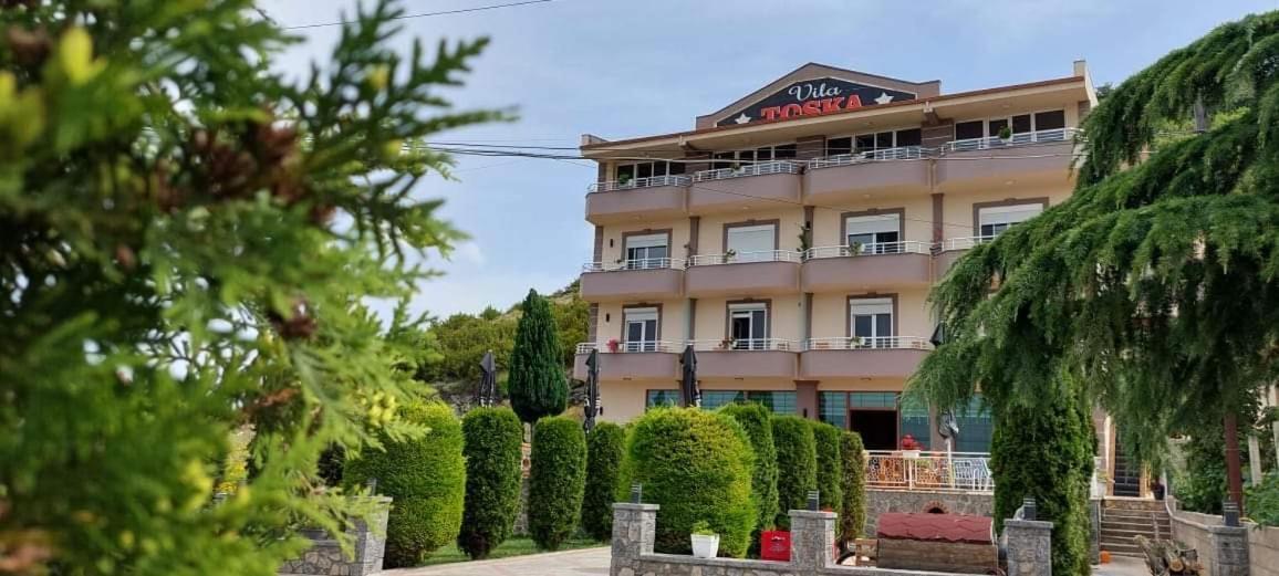 Hotel Vila Toska Piskupat Extérieur photo