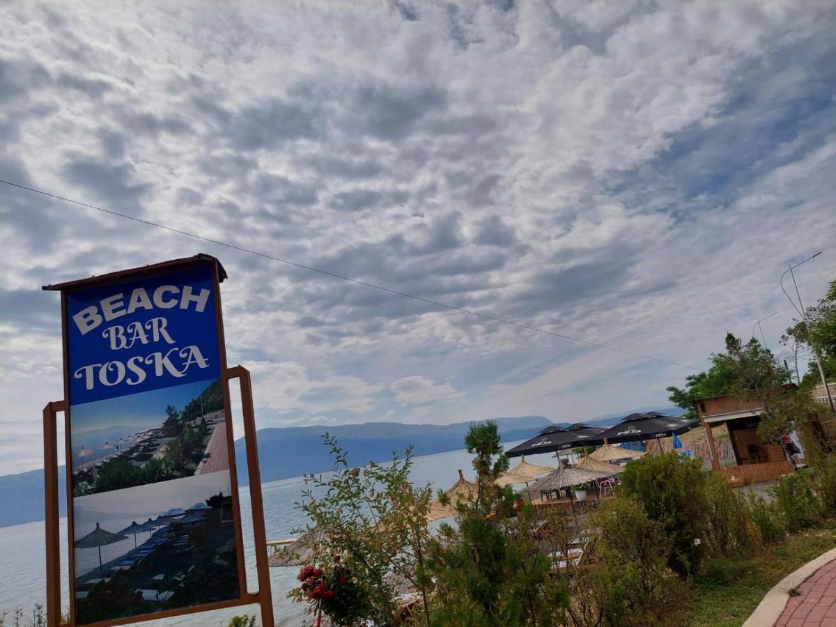 Hotel Vila Toska Piskupat Extérieur photo