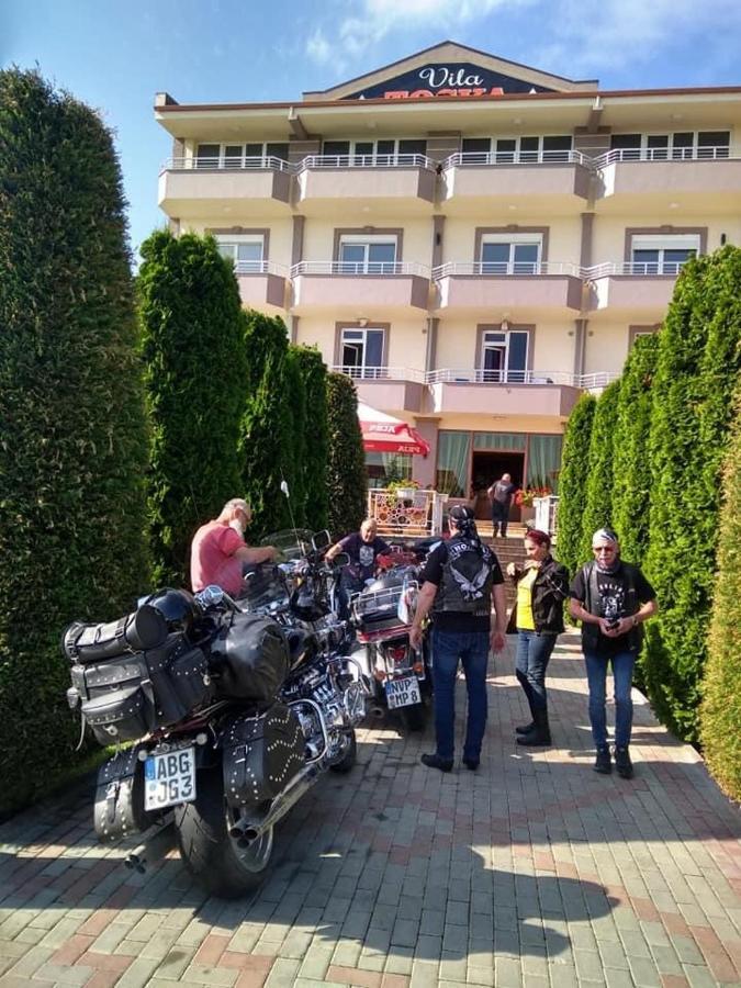 Hotel Vila Toska Piskupat Extérieur photo