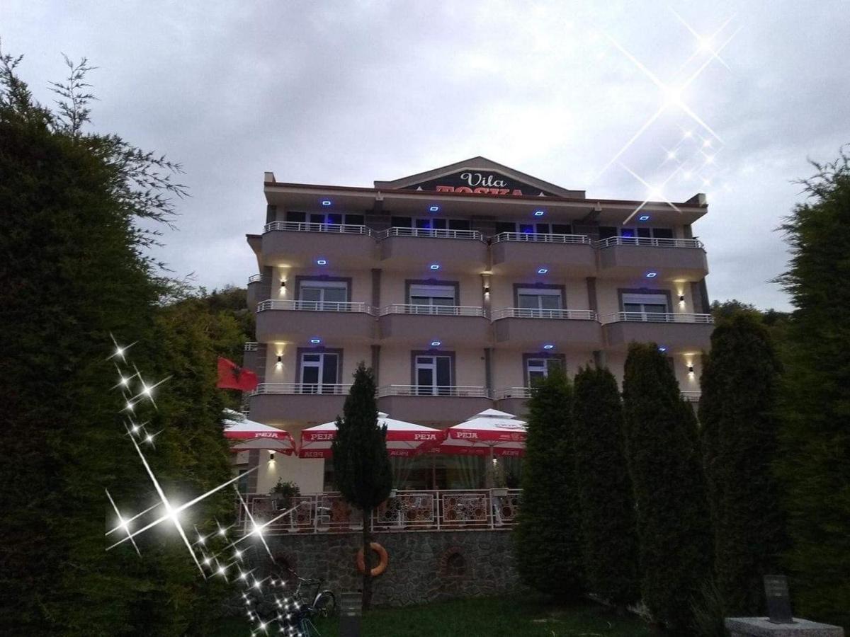 Hotel Vila Toska Piskupat Extérieur photo