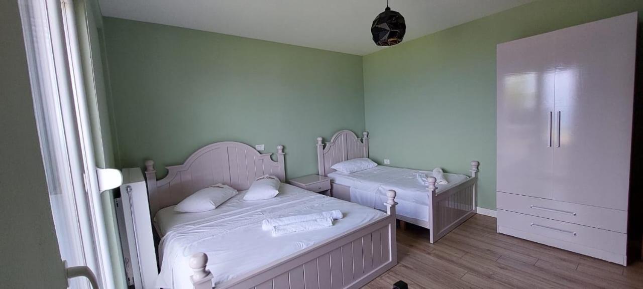 Hotel Vila Toska Piskupat Extérieur photo