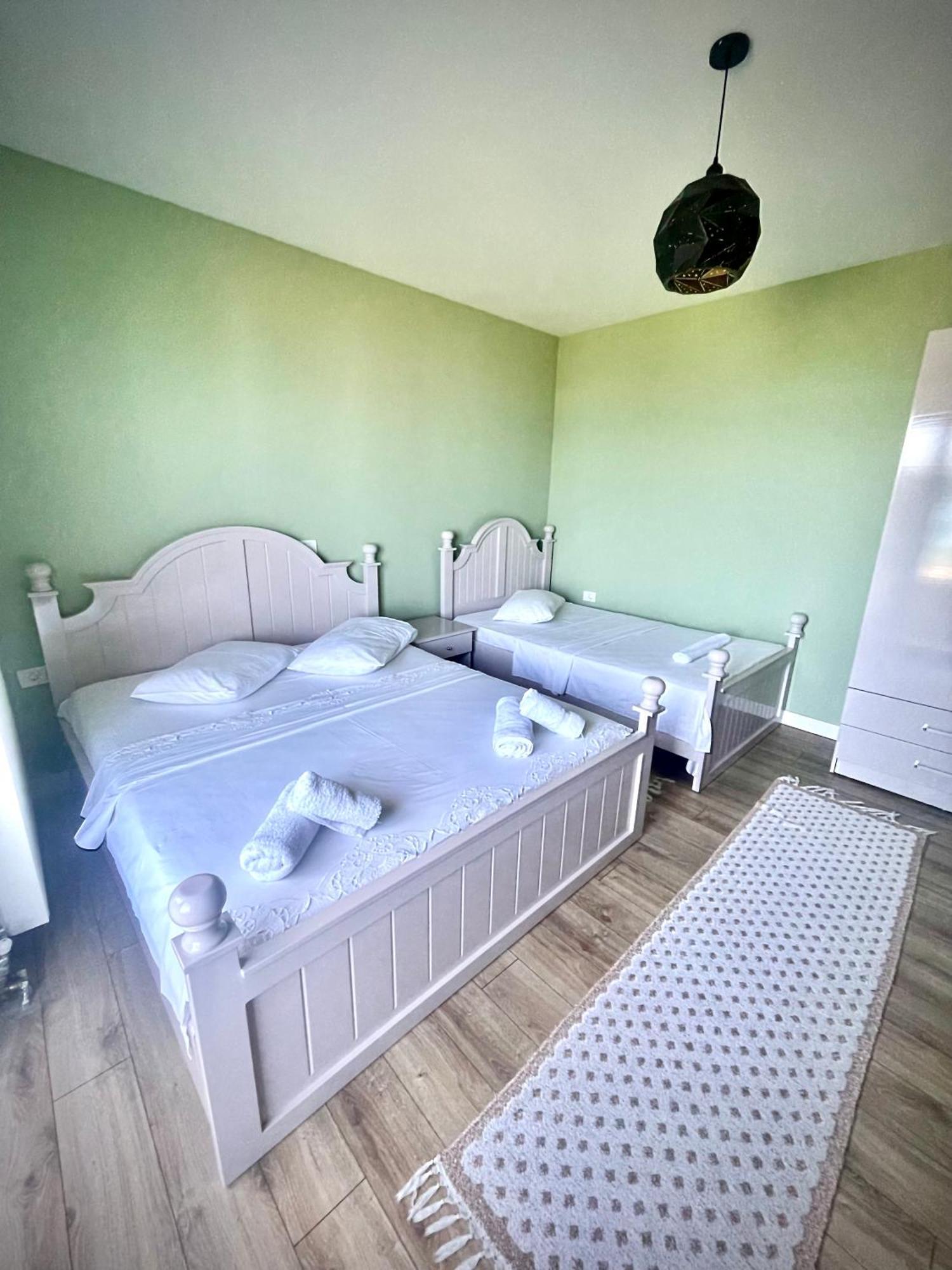 Hotel Vila Toska Piskupat Extérieur photo