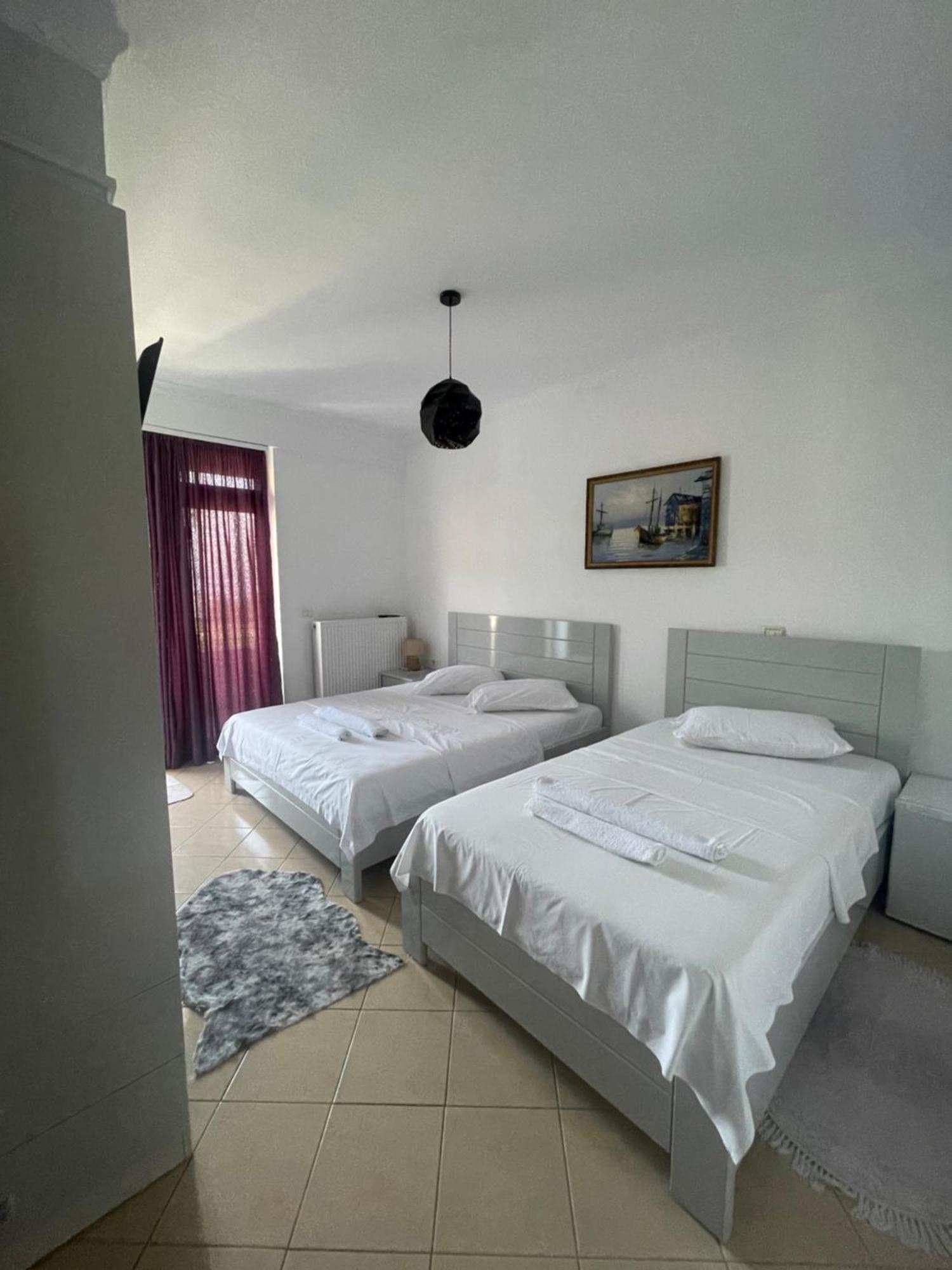 Hotel Vila Toska Piskupat Extérieur photo